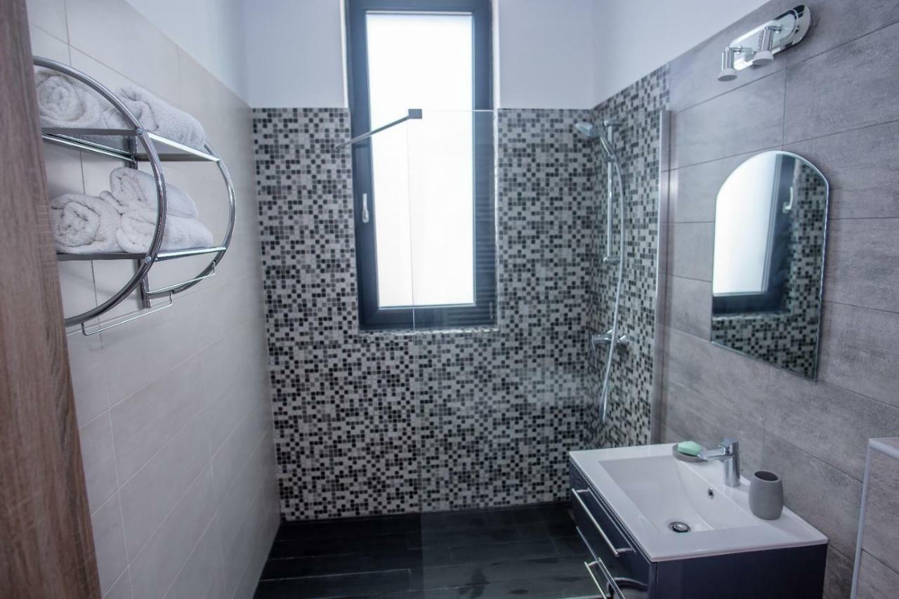 Apartamento Apartament George Mamaia Năvodari Exterior foto